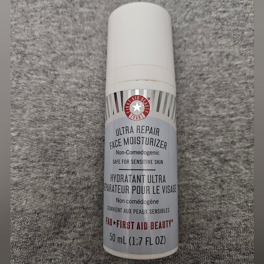 NEW - First Aid Beauty Moisturizer